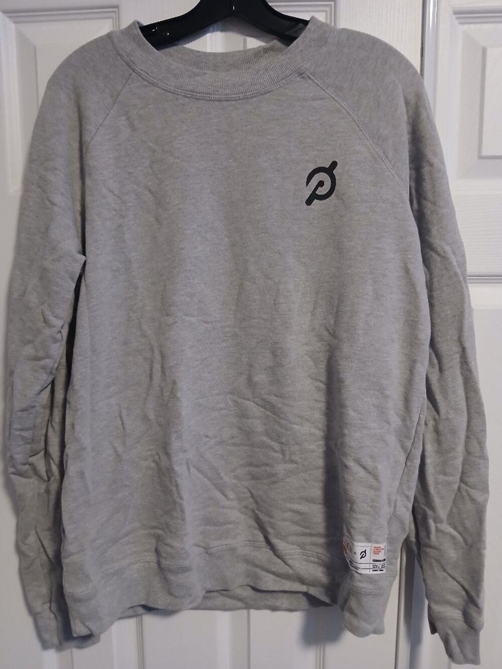 🔥⚡️Rare Peloton x Queen Authentic Sweatshirt ✨️